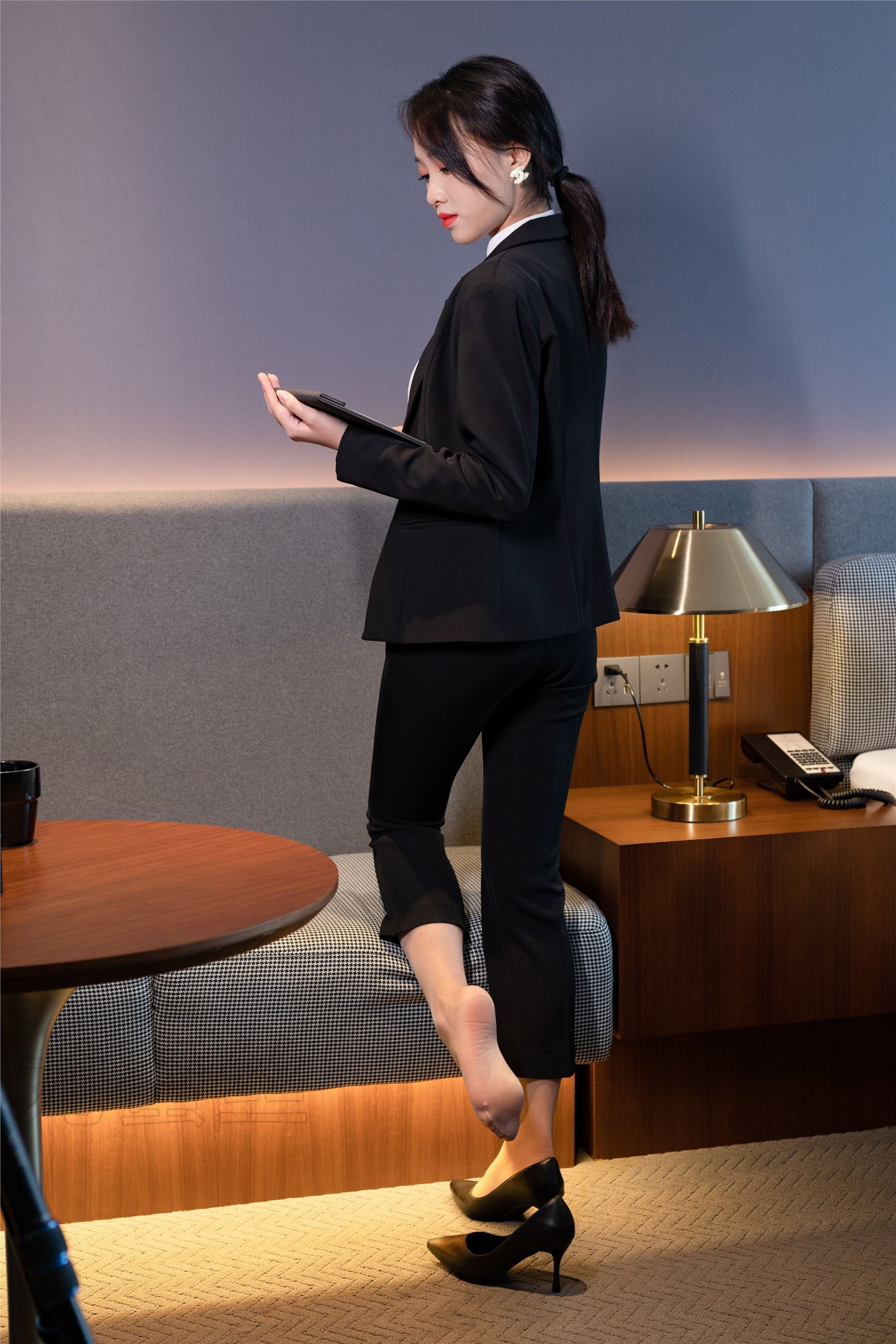 尤蜜丝 穿搭写真 NO.067